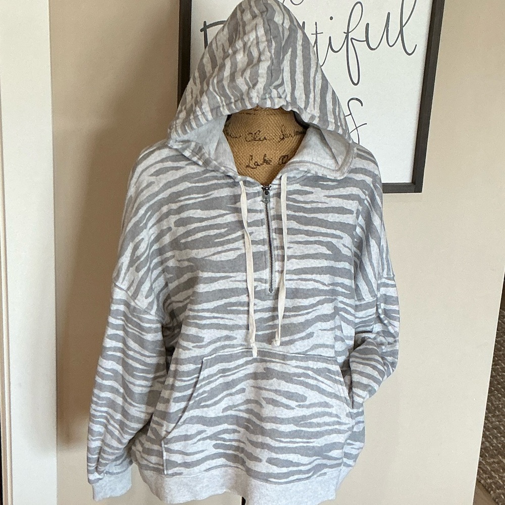 American Eagle Outfitters Gray Zebra Print Hoodie